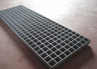 China 30 × 3/32 × 3 Grating van het Persslot, het Staalgrating van de Hete Onderdompelings Gegalvaniseerde Vloer fabriek