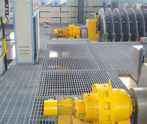 Gepersonaliseerd 32X5mm Hot DIP gegalvaniseerd stalen rooster voor buitengebruik