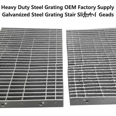 Zwaar uitgevoerde thermisch verzinkte stalen roosters, antislip traptreden voor industriële platforms