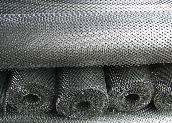 Anti Uitglijdend Uitgebreid het Lage Koolstofstaalmateriaal van het Metaalnetwerk 4.5mm - 100mm LWM