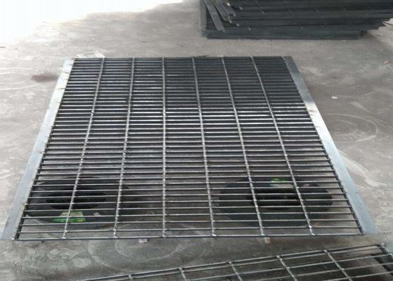 SGS Metaalroosters voor Oprijlanen/Rechthoekige Goot 50/100mm Verdraaide Barhoogte