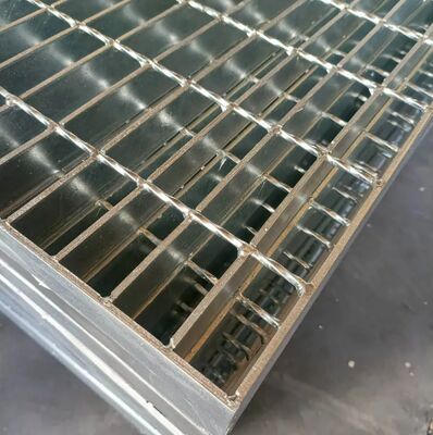Thermisch verzinkte gelaste stalen rooster 30X100mm voor platform, loopbrug en industriële looppaden