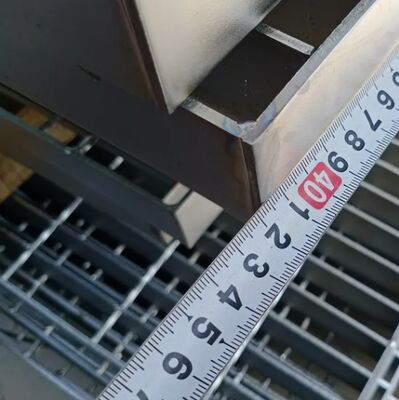 Gegalvaniseerde stalen rooster met 25x5 mm dragerbalk voor platformvloeren