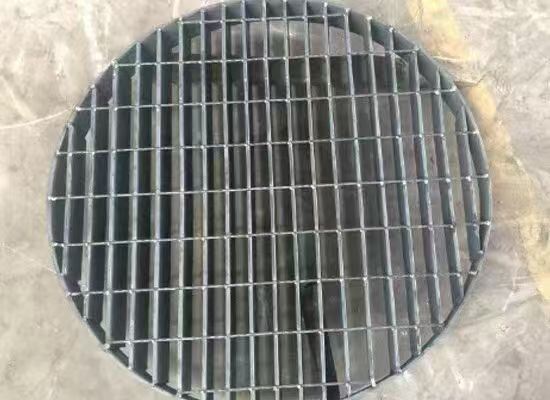 Roestvrij staal 304/316 rooster met 30 mm lagerbalkpijl voor corrosiebestendige loopgraven en drainage